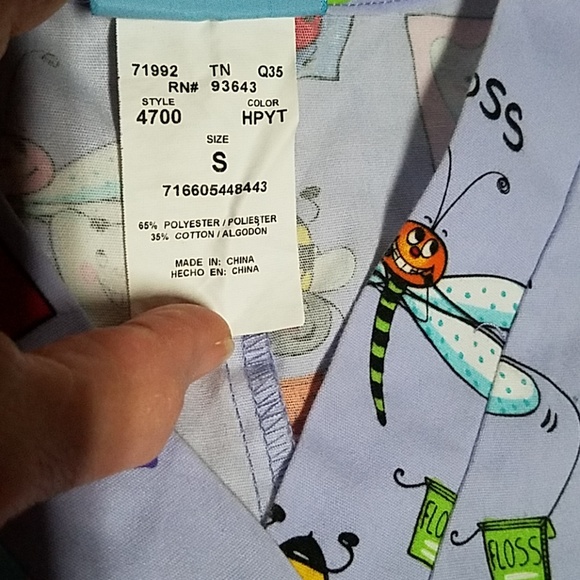 Scrub top - Picture 4 of 4